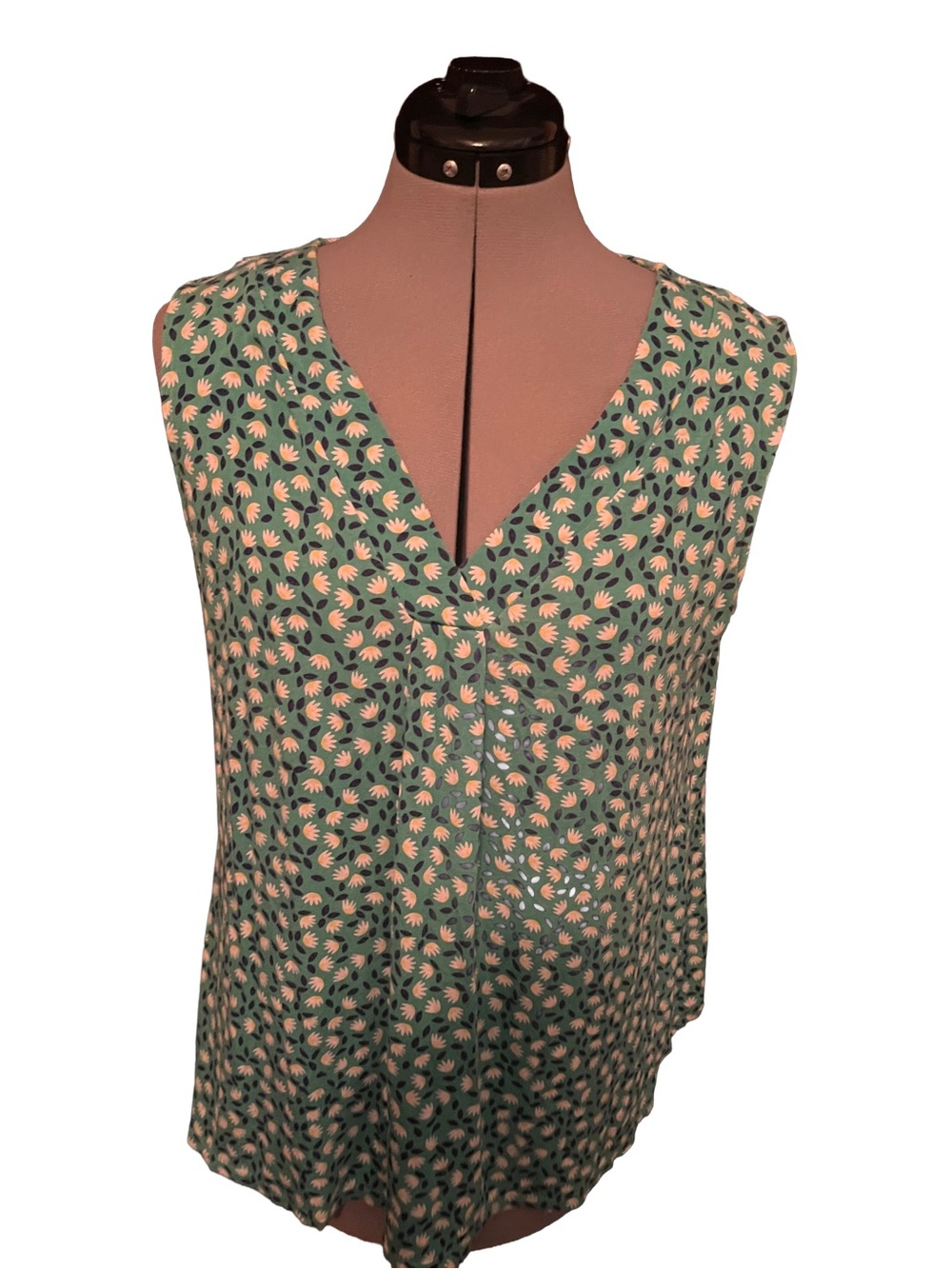 Sleeveless V-Neck Teal Floral Shell Top